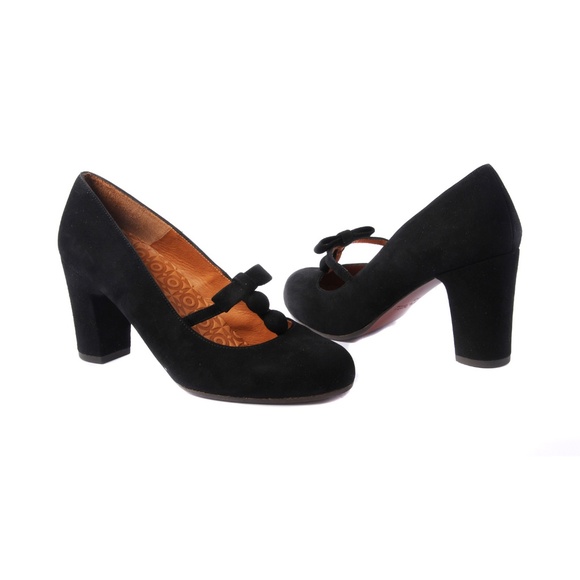 Chie Mihara Black Suede Pump with Bow Detail - Picture 3 of 6